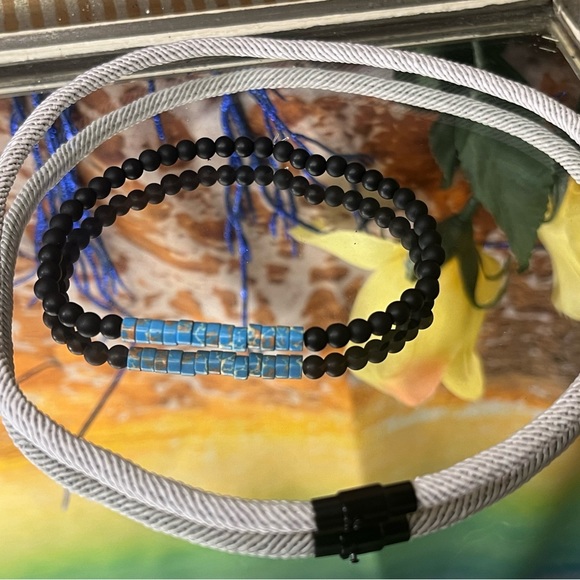 Minimalistic Bracelet set with Onyx and Emperor Blue - Picture 3 of 10